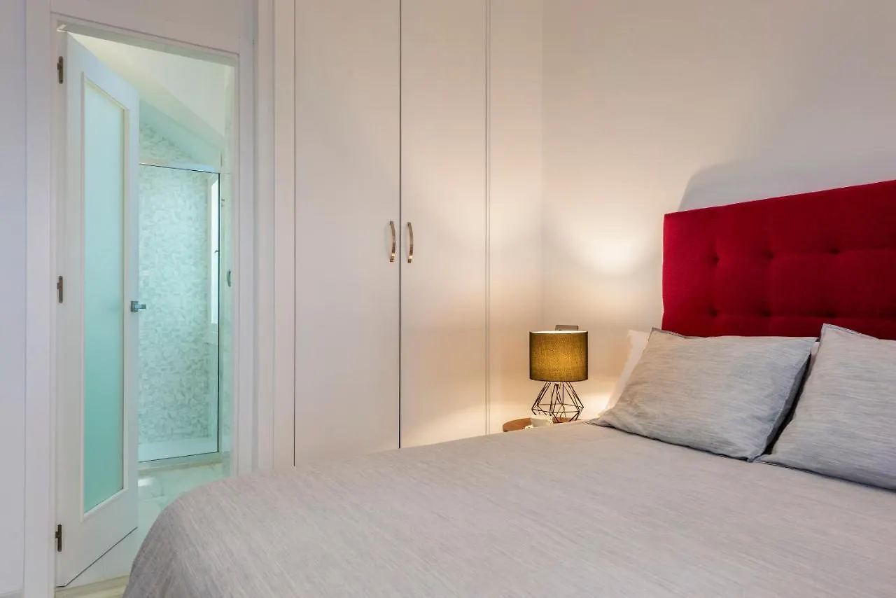 Apartamentos Adriano Sevilla